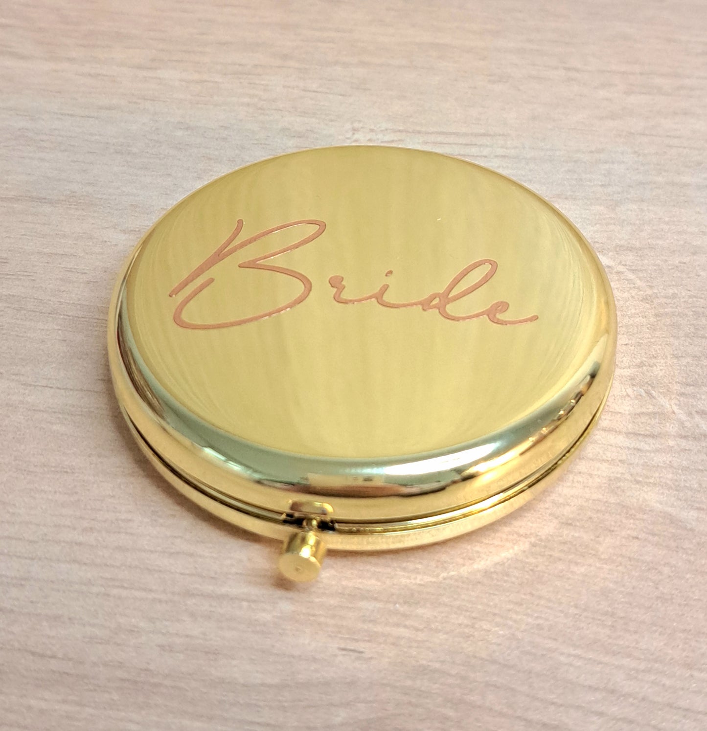 Box de mariée personnalisée EVJF + flûte à champagne gravée