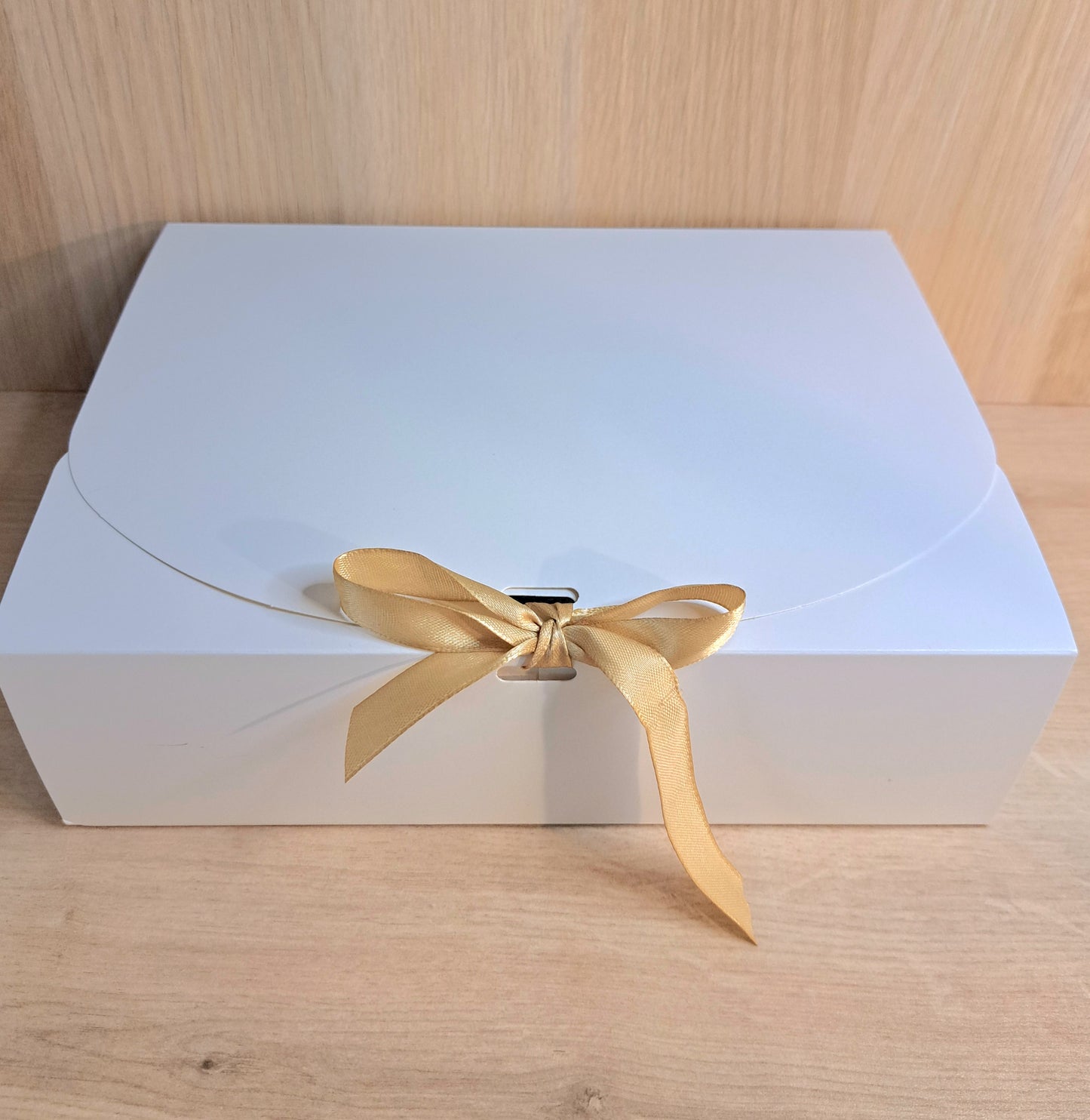 Box de mariée personnalisée EVJF + flûte à champagne gravée