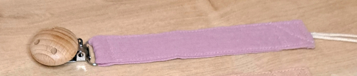 L'attache tétine